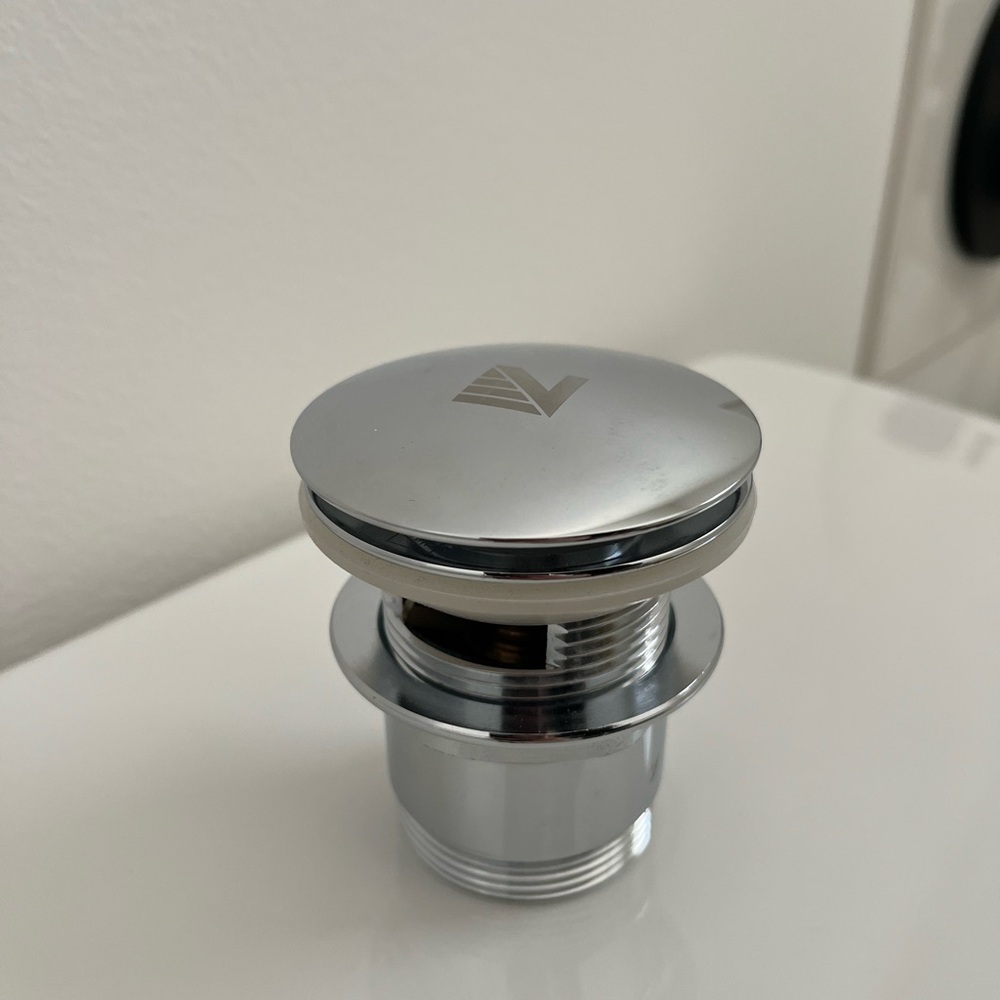 Zitta bath tub drain